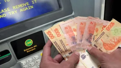 Massa y Raverta anunciaron un nuevo bono para trabajadores informales