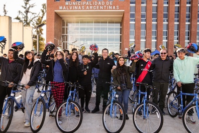 Malvinas Argentinas: Se llevó a cabo la Segunda Bicicleteada Familiar