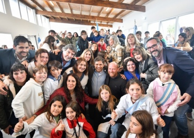 Mar Chiquita: Kicillof inauguró la ampliación de la Escuela Primaria N° 12