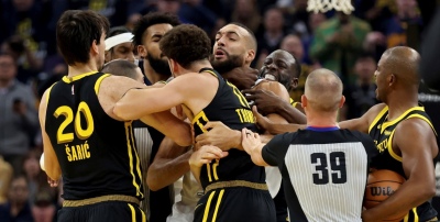 Batalla campal en la NBA: Warriors y Timberwolves se agarraron a piñas al minuto de juego