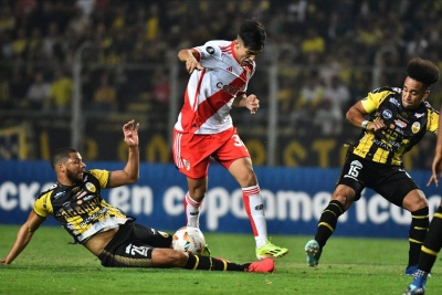 Libertadores: San Lorenzo va por la clasificación y River por los aplausos