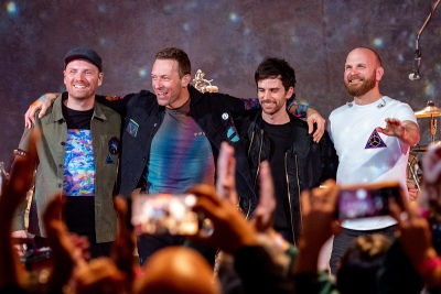 Por su 25 aniversario, Coldplay reedita su single debut “Brothers & Sisters”