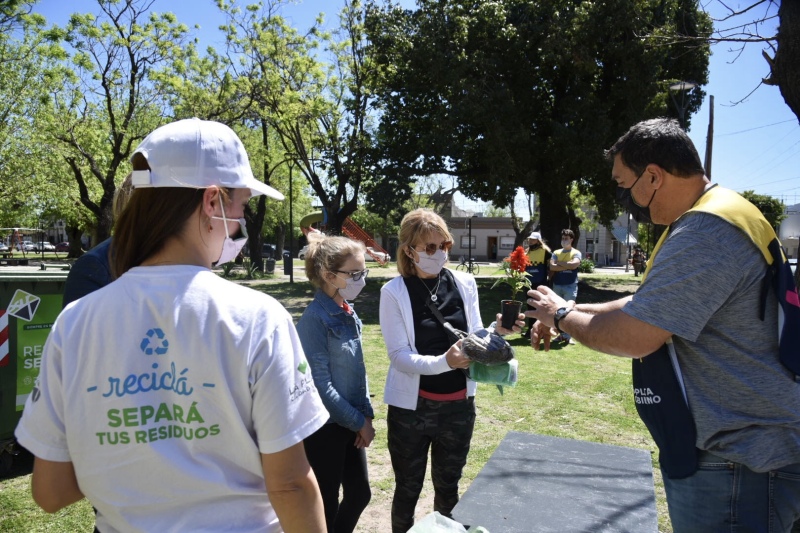 La Plata: Charlas y concientización por el Mes del Reciclaje