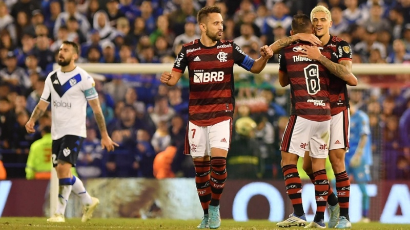 Fue mucho para Vélez: Flamengo lo "aplastó" en el partido de ida por la semifinal de la Copa Libertadores
