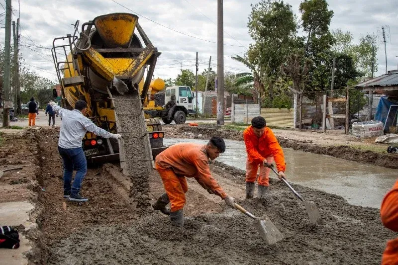 Quilmes: Avanza la obra de pavimentación en el barrio Santa María-IAPI de Bernal Oeste