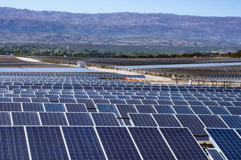 Se inauguraron dos parques solares en Córdoba