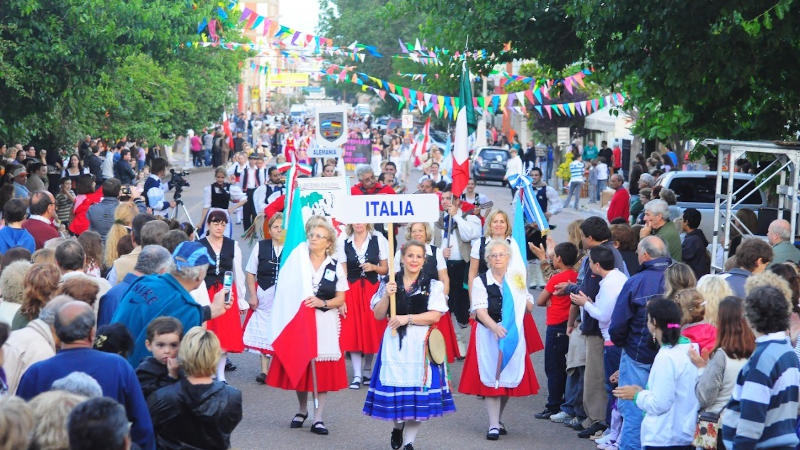 Monte Hermoso: El municipio celebrará la fiesta de las colectividades con gastronomía y baile