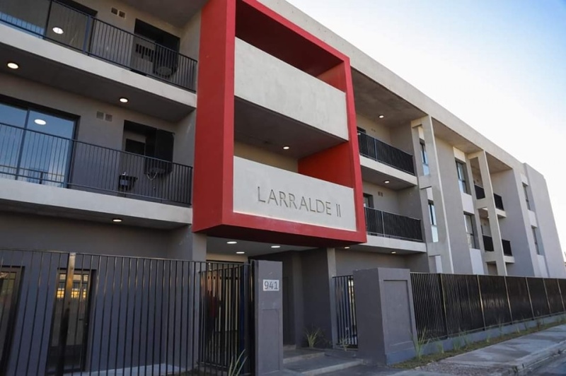 Avellaneda: Se entregaron 25 nuevas viviendas a vecinos y vecinas del distrito