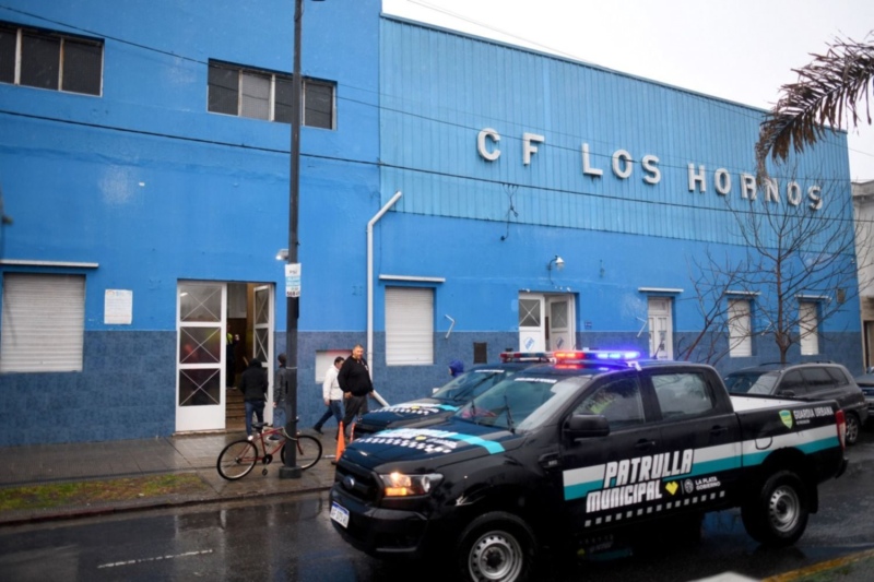 "Por el Centro de Fomento Los Hornos pasaron al menos 180 evacuados"