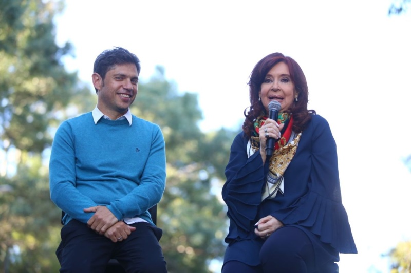 Kicillof afirmó que "la mafia judicial persigue de manera insidiosa" a Cristina Kirchner