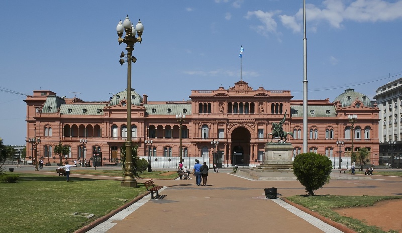 El Gobierno Nacional convocó a la CGT a una reunión en la Casa Rosada