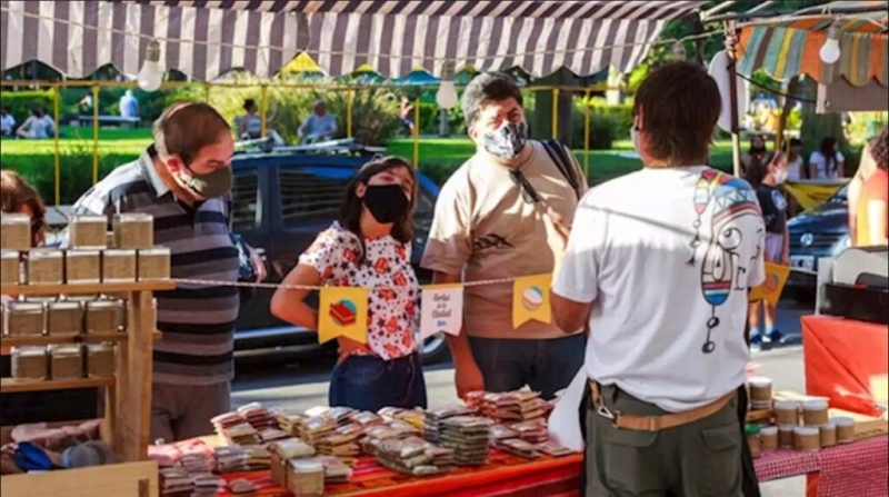 Lanzan “Canasta Ahorro”, con artículos a precios rebajados para las ferias populares