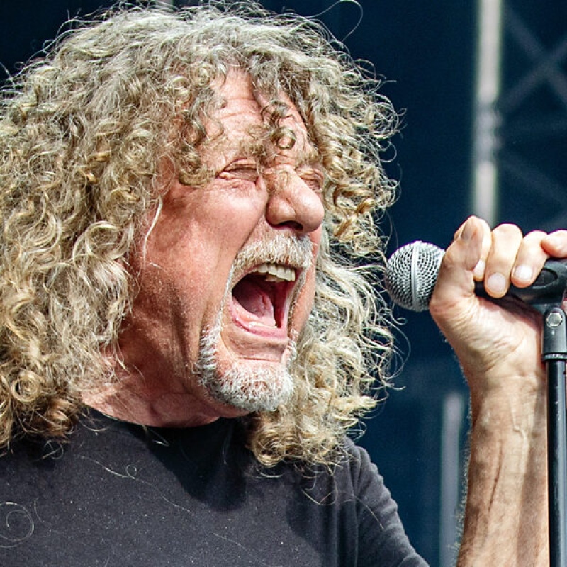 Robert Plant quiere que sus grabaciones inéditas se publiquen tras su muerte