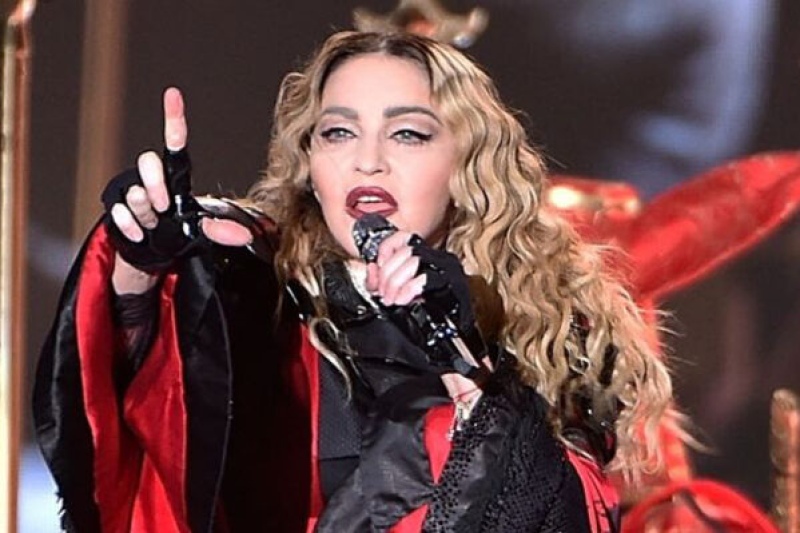 Madonna cautivó a sus fans con un show sorpresa en Nueva York