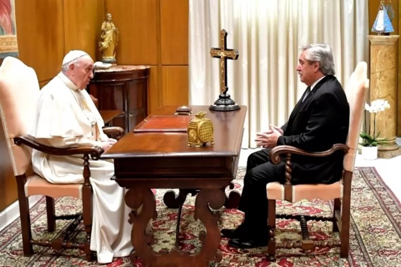 El Papa Francisco donó cinco respiradores a la Argentina