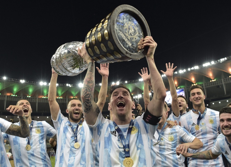 Messi recordó a Maradona: “seguro nos bancó desde donde esté”