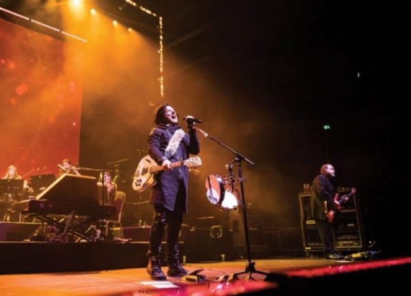 Marillion lanzó “Seasons end” como adelanto de su nuevo disco en vivo