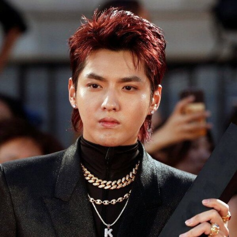 Detienen a un cantante de K-Pop por acusaciones de violación