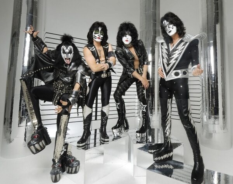 Kiss reprograma otra vez su show en Argentina