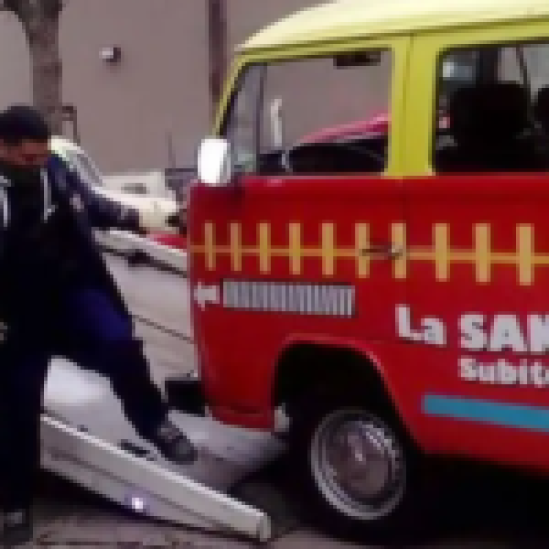 Se rompió “La Santileta”, la camioneta de campaña de Diego Santilli
