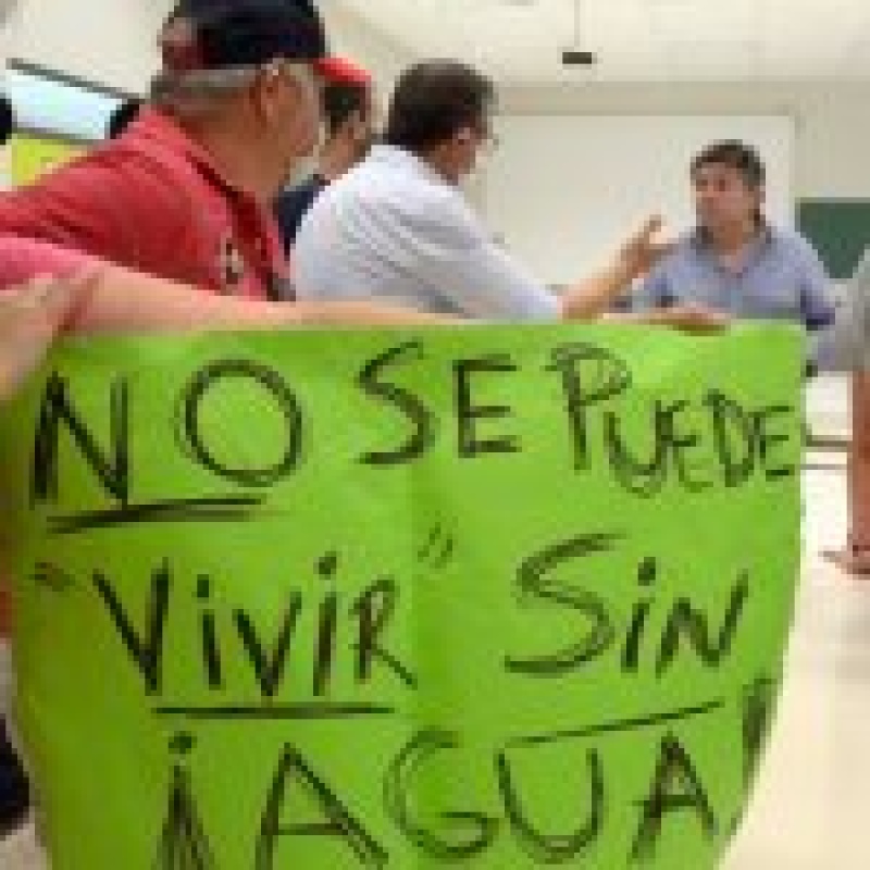 Crisis del agua: Vecinos de Bahía Blanca reclaman la falta de agua en la ciudad