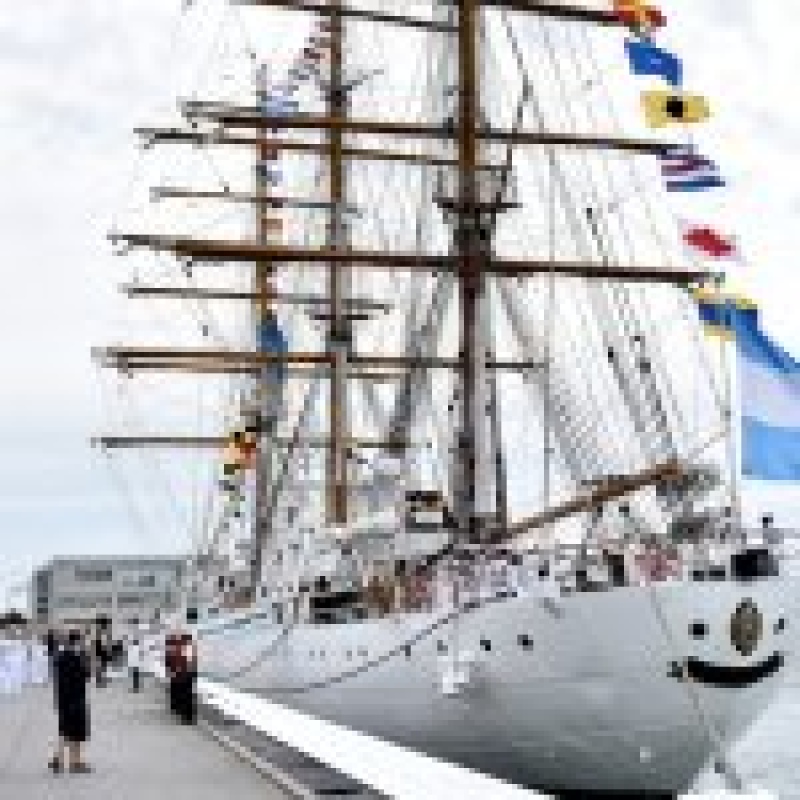 La Fragata Libertad llegó a Mar del Plata