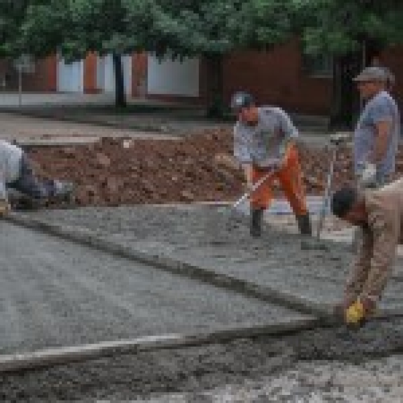 Campana: El Municipio sigue adelante con la reparación de la calle Castelli
