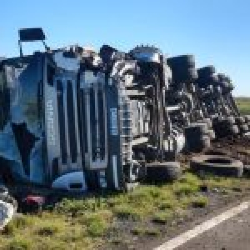 Cinco muertos tras un accidente automovilístico en ruta 5