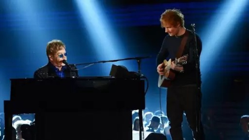 Ed Sheeran y Elton John estrenaron su canción navideña