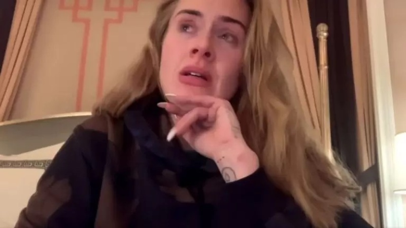 Entre llanto, Adele anunció la cancelación de sus conciertos en Las Vegas