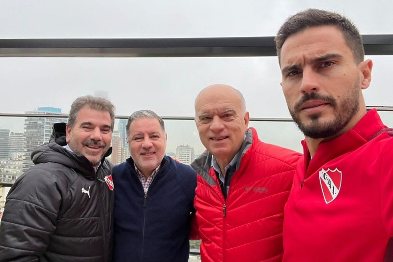 Grindetti quedó como presidente de Independiente tras la salida de Doman