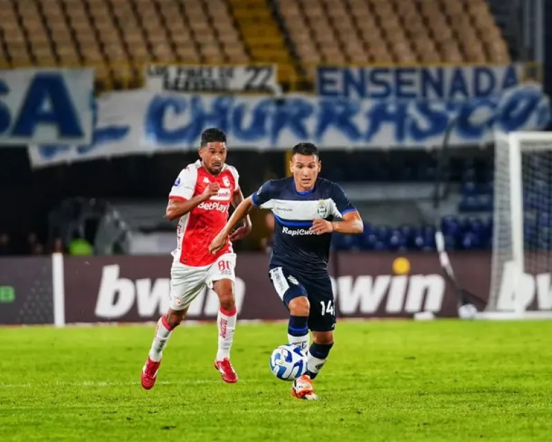 Copa Sudamericana: Gimnasia cayó en la última jugada en su visita a Independiente Santa Fe