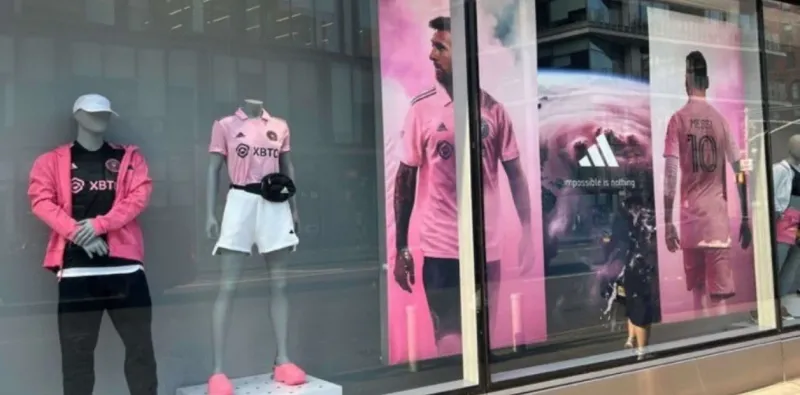 Aparecieron las primeras imágenes de Messi con la camiseta del Inter Miami y Adidas modificó un histórico slogan por el crack