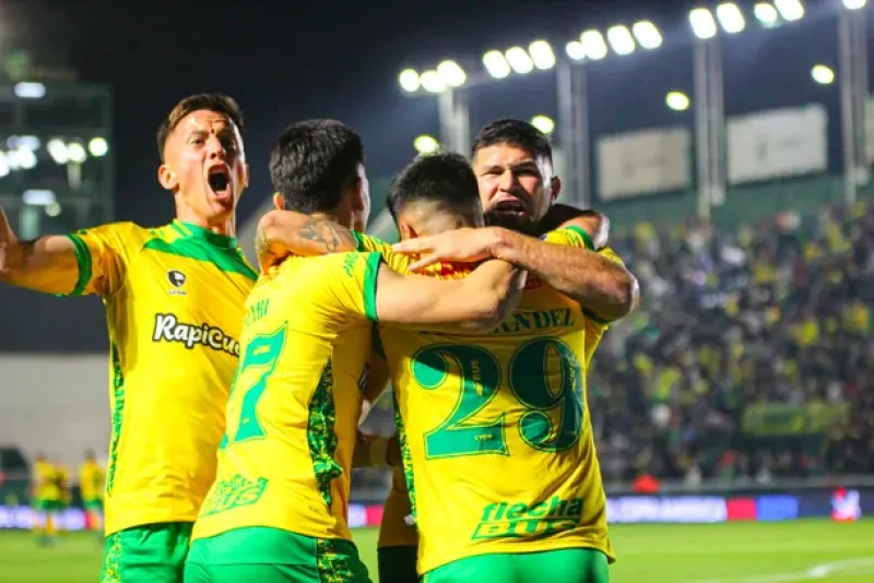 Copa Sudamericana: Defensa y Justicia choca en semifinales ante Liga de Quito