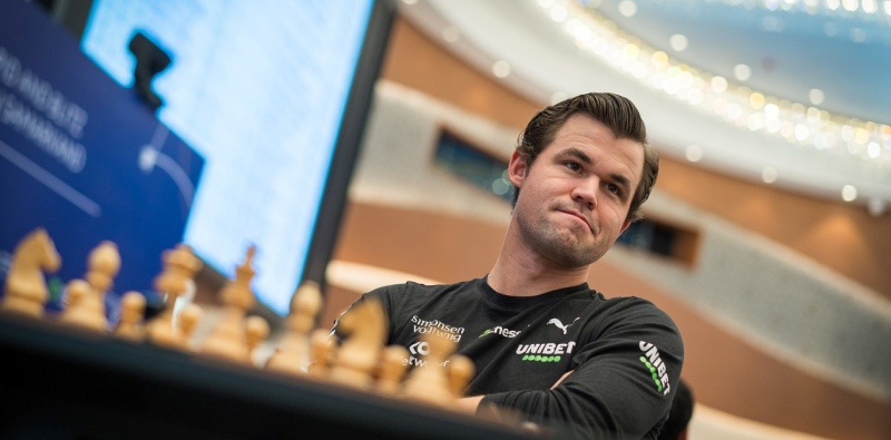 Magnus Carlsen lo hizo de nuevo: campeón mundial de ajedrez rápido por quinta vez, invicto y demoledor