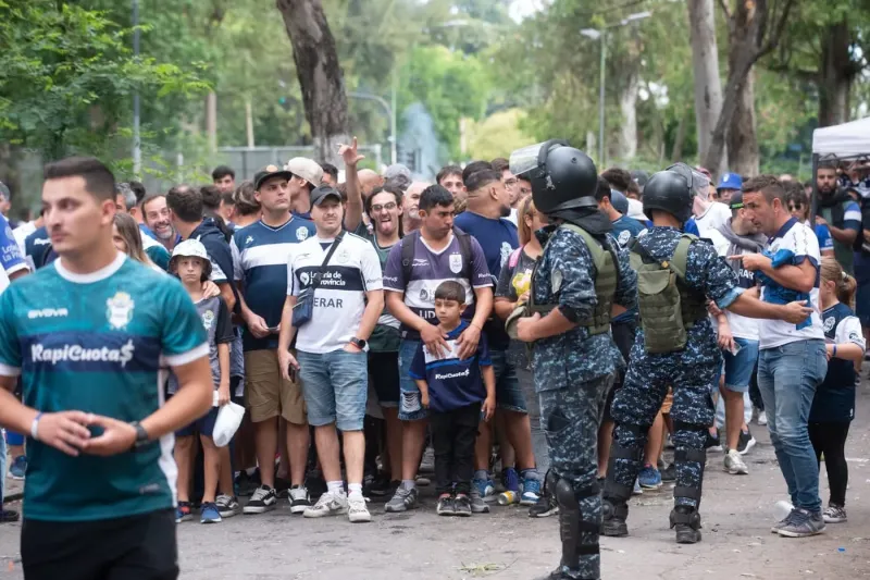 Un total de 28 personas fueron detenidas en la previa del clásico entre Gimnasia y Estudiantes