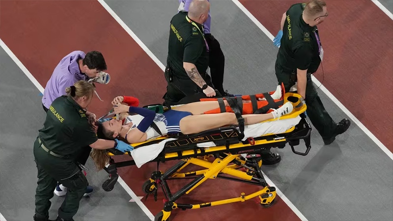 Se lesionó una atleta francesa en el salto con garrocha