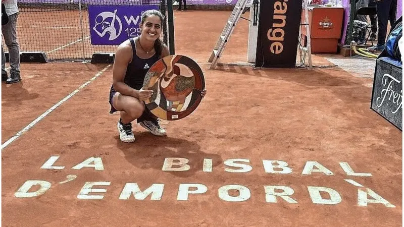 Carlé ganó su primer WTA 125 y clasificó a Roland Garros