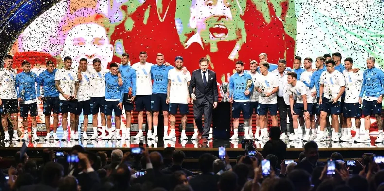 El emocionante homenaje de la Conmebol a los campeones del mundo